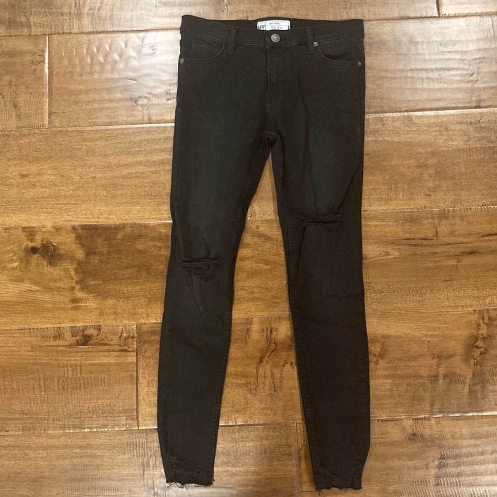 Free People Black Distressed Skinny Jeggings/ Pants With Holes Size 24